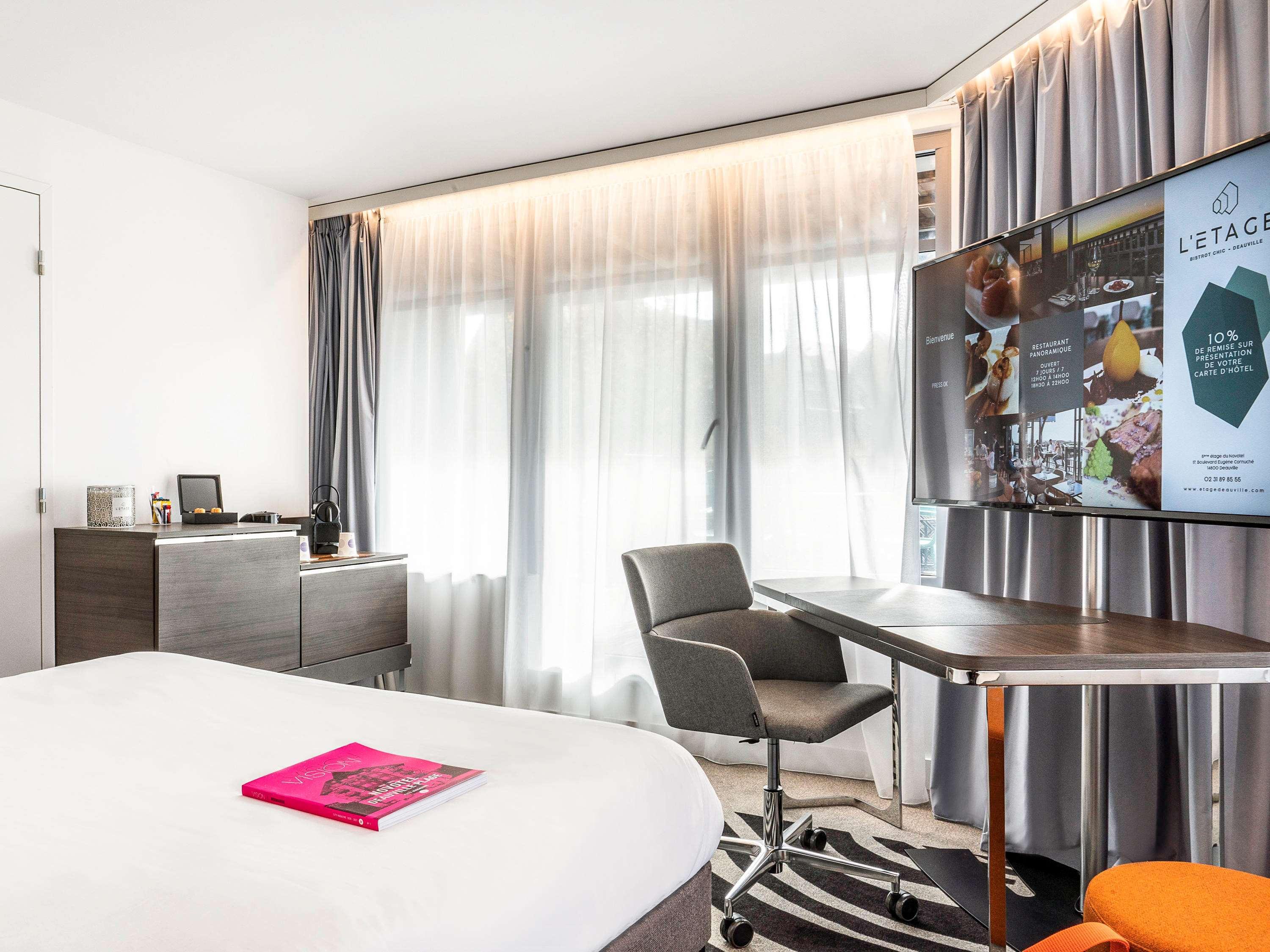 Novotel Deauville Plage Exterior photo