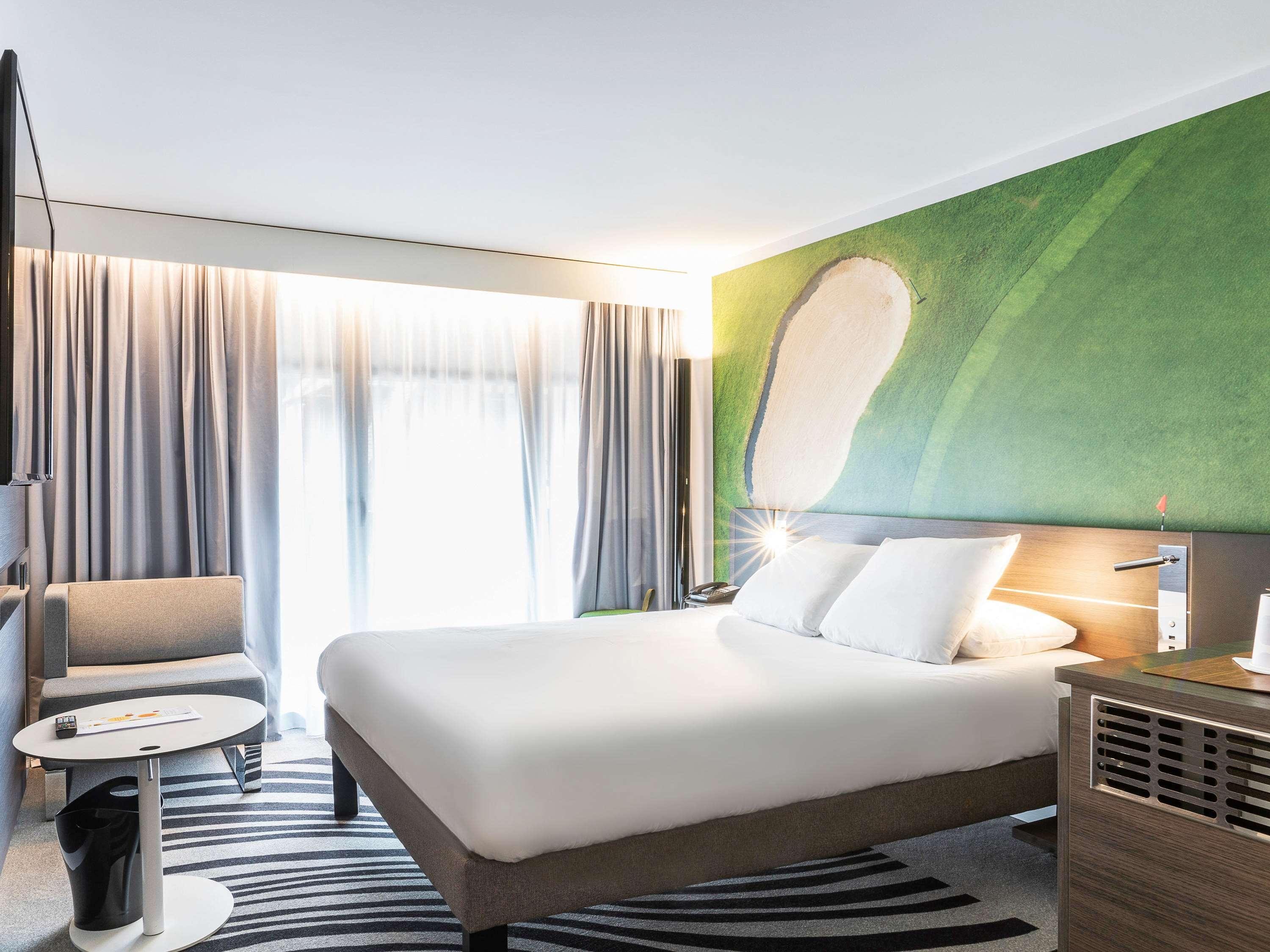 Novotel Deauville Plage Exterior photo