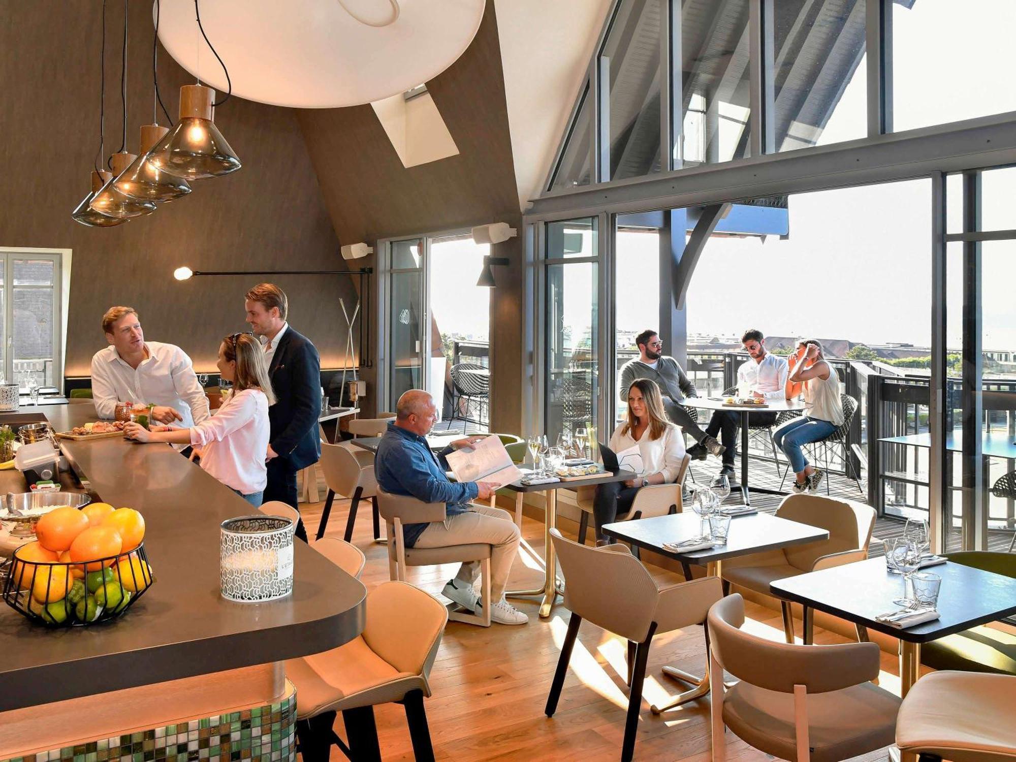 Novotel Deauville Plage Exterior photo