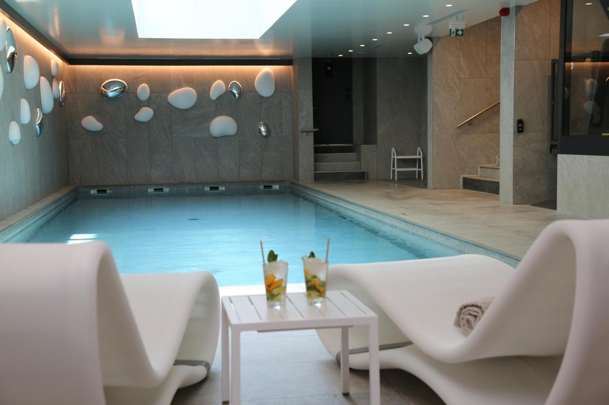 Novotel Deauville Plage Exterior photo